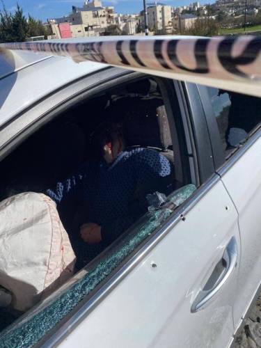 الجيش الإسرائيلي يطلق النار على فلسطيني قرب الخليل بزعم محاولة تنفيذ عملية دهس
