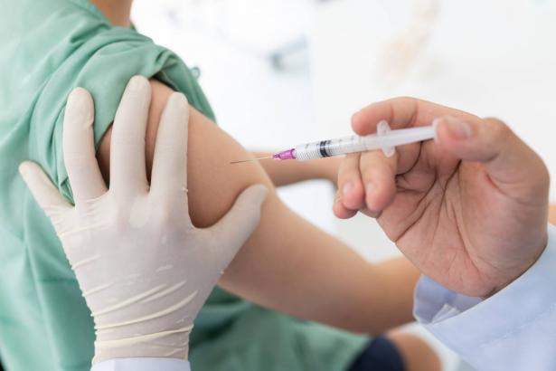 وزارة الصحة في غزة تعلن نفاد تطعيمات الأطفال بالكامل