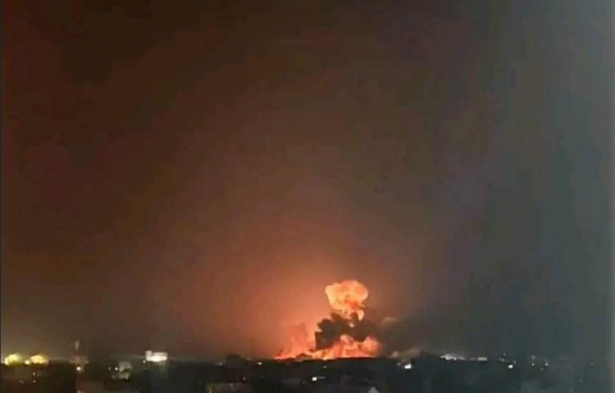 غارات امريكية استهدفت 10 طائرات مسيرة غربي اليمن