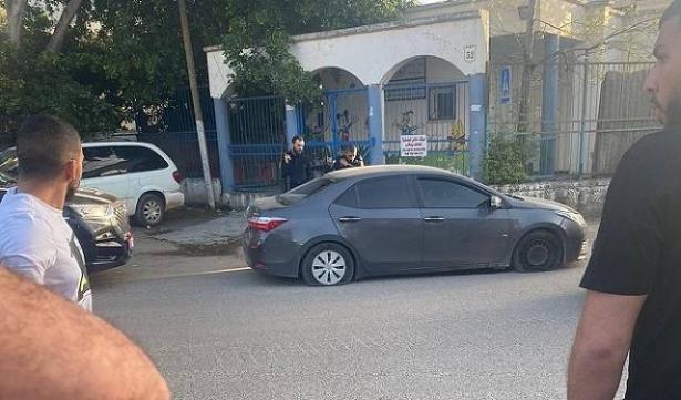 إصابة شابين واعتقال آخرين بعد مطاردة الشرطة لمركبة في سخنين