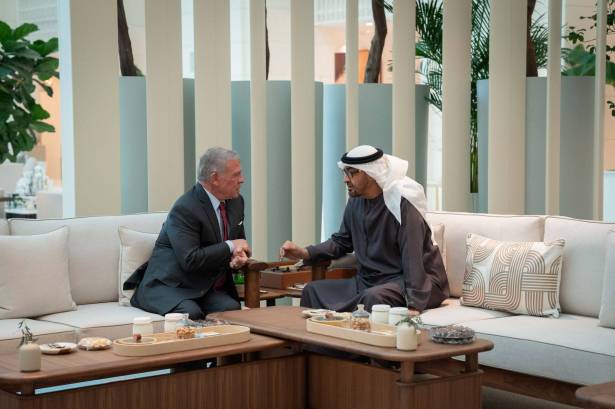 ملك الأردن يبحث تطورات حرب غزة بالإمارات والبحرين