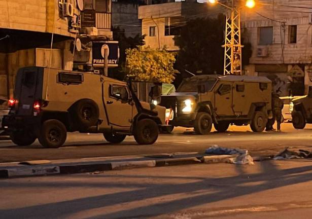لحظة انسحاب الجيش من مخيم بلاطة شرق نابلس 