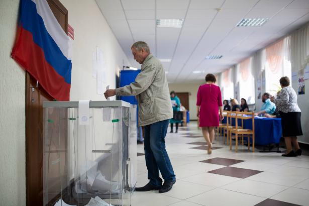 وسط التصعيد الأوكراني على الحدود.. انطلاق عمليات الاقتراع بانتخابات الرئاسة الروسية