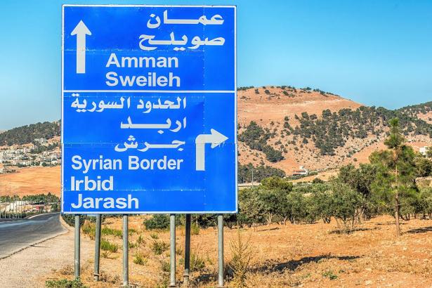 غارات أردنية جوية تستهدف محيط معبر نصيب الحدودي مع سورية