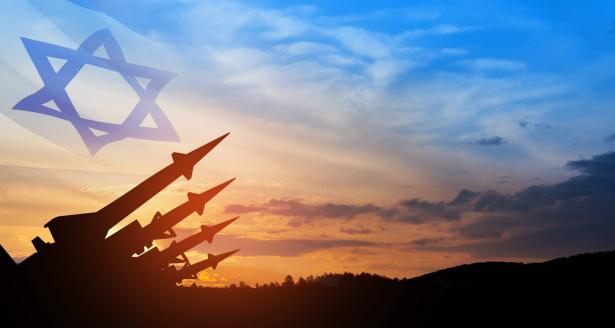 تصاعد التوتر بين إسرائيل وإيران: المداولات حول الرد الإسرائيلي والتنسيق مع الولايات المتحدة