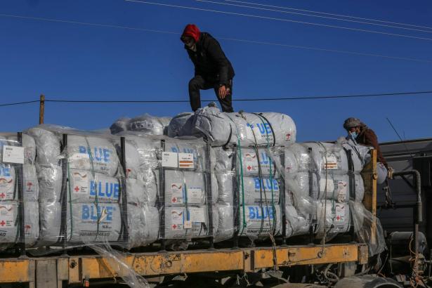أكثر من 300 يوميا.. مصر تزيد عدد شاحنات المساعدات لغزة