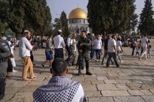 استمرار اقتحامات المستوطنين للمسجد الأقصى خلال أيام عيد الفصح اليهودي