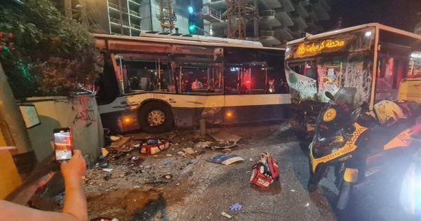 مصرع خالد طه من بلدة كفرمندا بحادث بين حافلتين