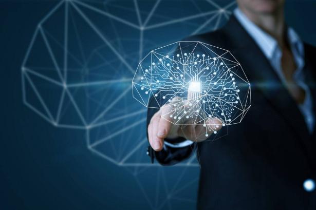 فادي عبود: الكثير من المهن سوف تختفي، وأخرى سوف تخلق، وفي النهاية سوف نتأقلم مع هذه الثورة الكبرى