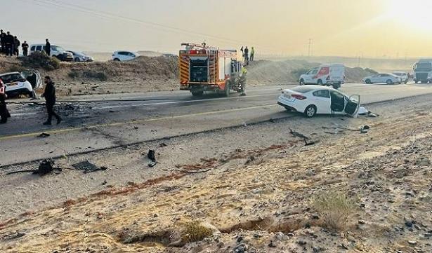 مصرع شخص وإصابة 4 أخرين في حادث طرق قرب بلدة ديمونة