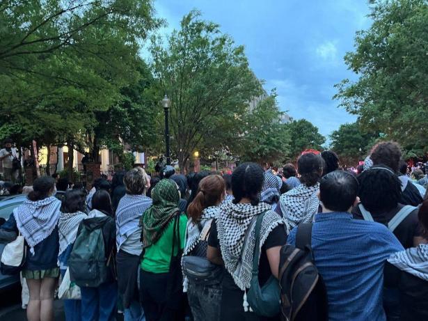 اعتقال 16 طالبًا في جامعة أكسفورد خلال احتجاجات لصالح فلسطين