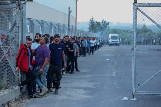 وهبة بدارنة: قانون جديد خطير يصعّد بحدّة مسألة التعامل مع مشغلي العمال الفلسطينيين بدون تصاريح