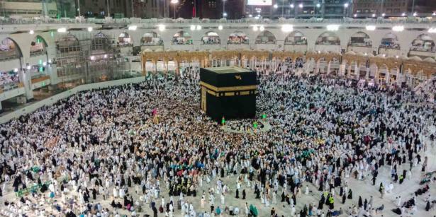 تجمع كل العبادات: فضل العشر الأوائل من ذي الحجة