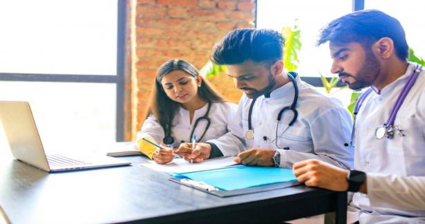 زادت بنسبة 66%.. لماذا يتجه الطلاب العرب للدراسة بالخارج؟