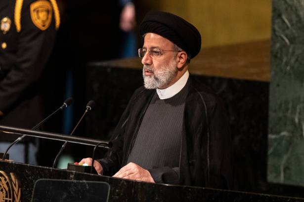 تضامن عربي وتعازي  إثر وفاة رئيسي وعبد اللهيان