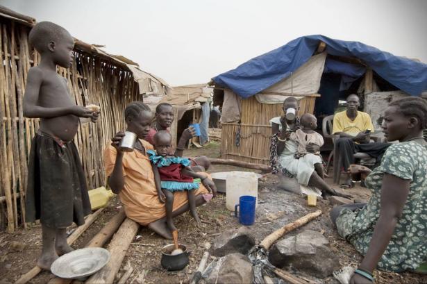 تصاعد أزمة السودان .. تحذيرات من تأثيرها على الدول المجاورة