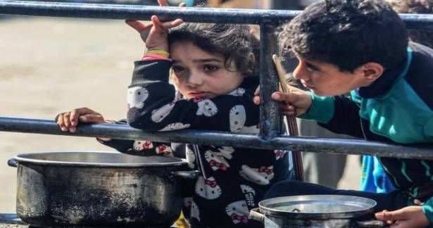 Shutterstock - Anas-Mohammed

