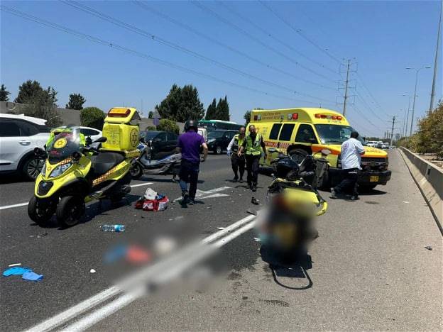 تصوير نجمة داوود الحمراء - من مكان الحادث