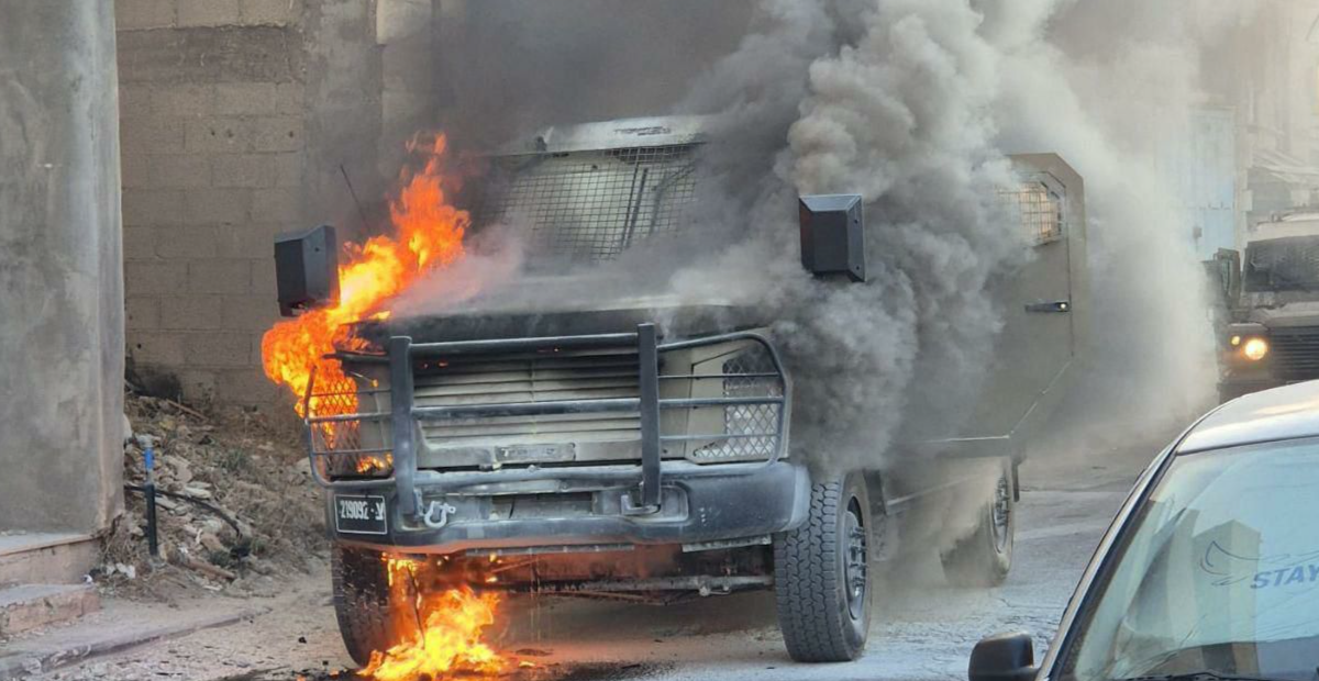 احتراق آلية للجيش جنوبي بيت لحم بعد استهدافها بزجاجة حارق-  شهود عيان 