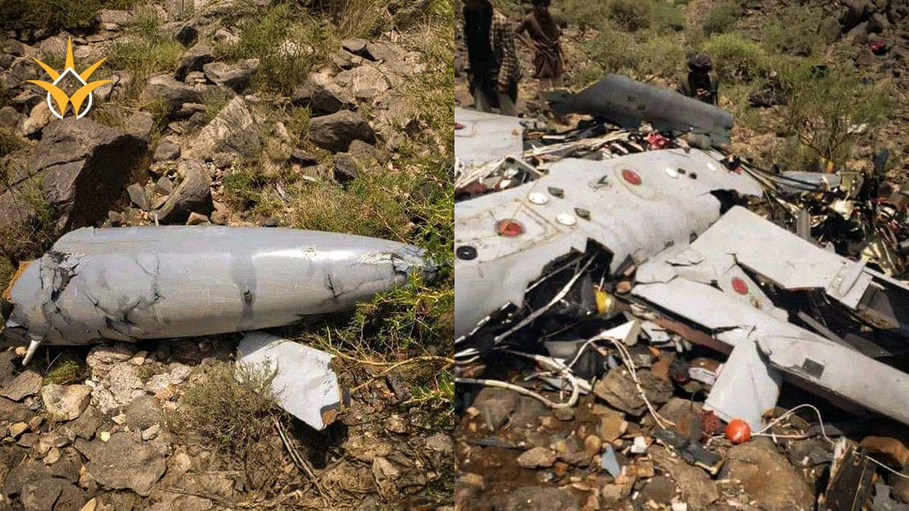 الطائرة الأمريكية - وسائل التواصل