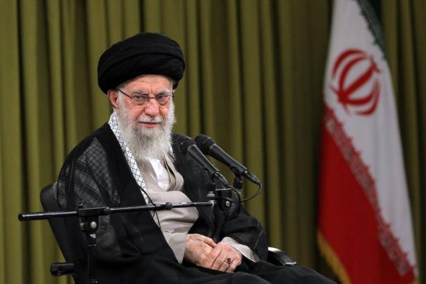 Ali Khamenei- مواقع تواصل 