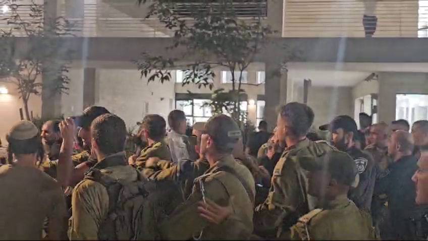 من بيت ليد - شهود عيان