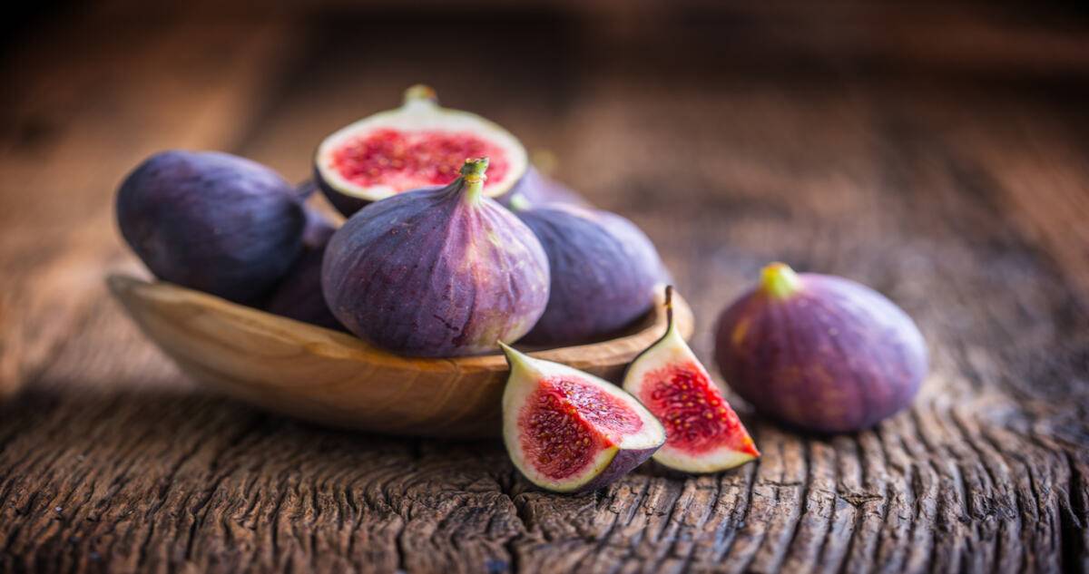 shutterstock_ Marian Weyo
