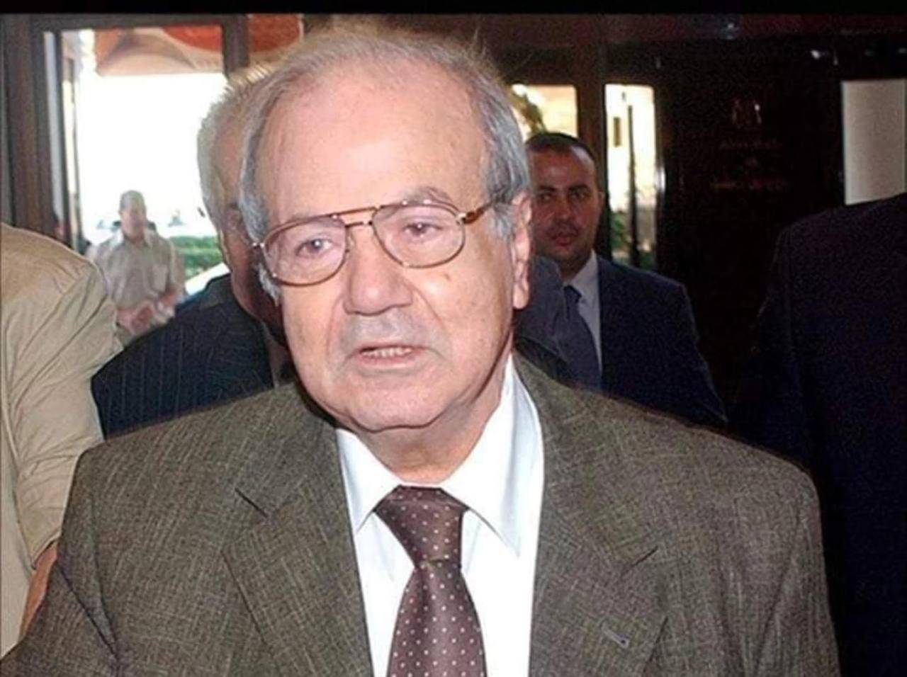 فاروق القدومي - وسائل التواصل