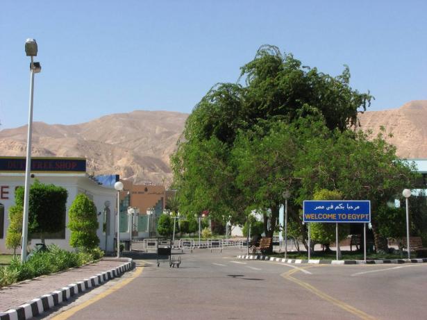 حبس إسرائيلييْن في مصر جراء واقعة فندق طابا ومقتل عامل مصري