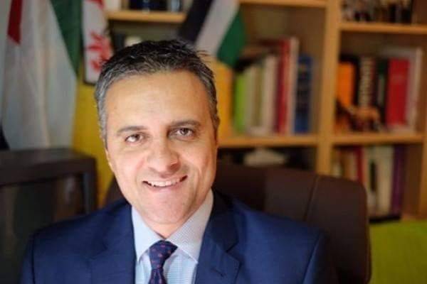 جمال نزال-مواقع تواصل