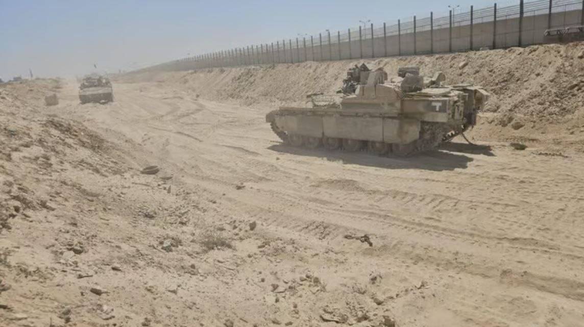 محور فيلادلفيا-مواقع تواصل 