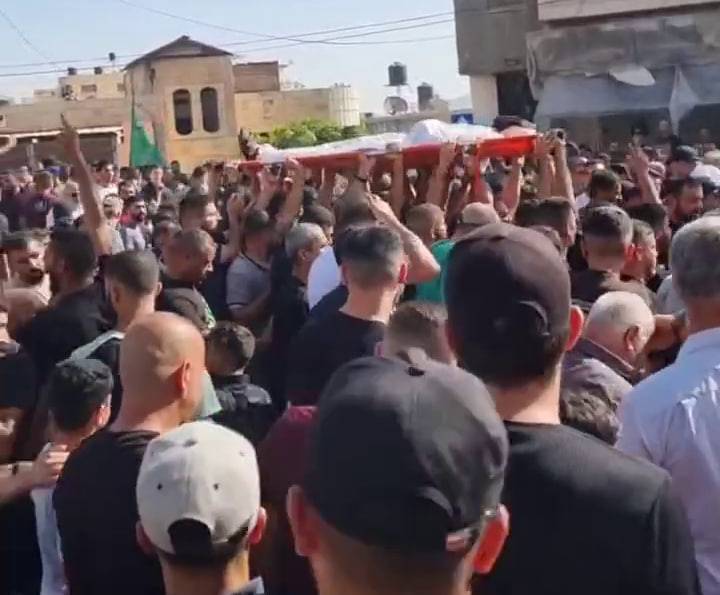 لقطة شاشة من فيديو تشييع الجثامين في طوباس - وسائل التواصل