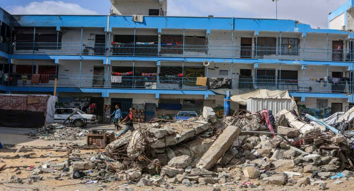 shutterstock_Anas-Mohammed
