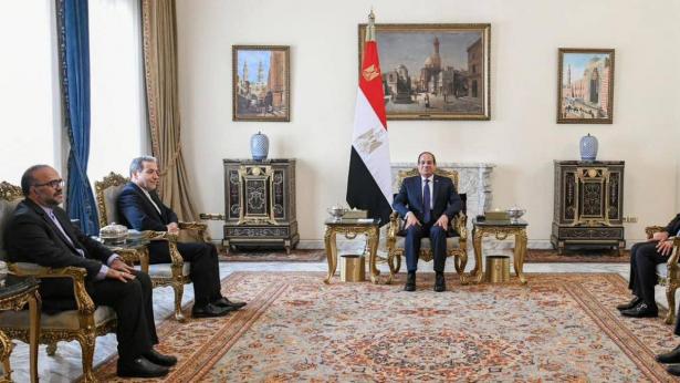 السيسي خلال استقباله عراقجي (الرئاسة المصرية)
 
