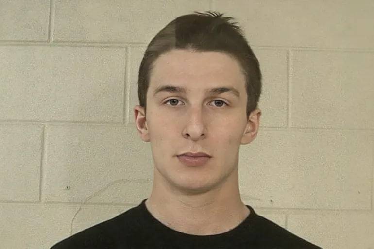  كول بريدجز - وسائل التواصل