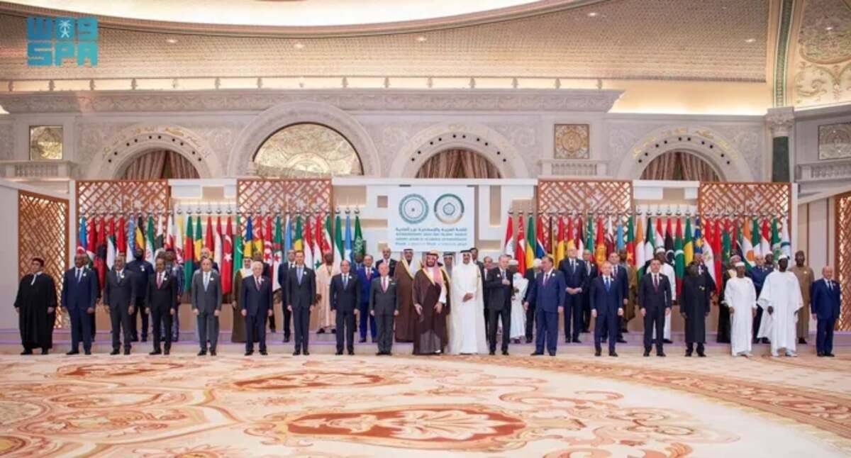 مواقع تواصل 