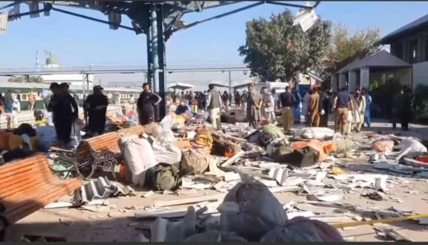 صور من مقطع مصور للحادث