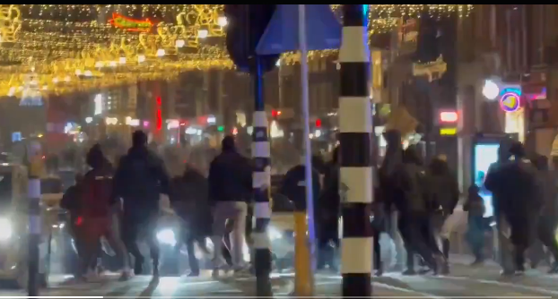 صور من مقطع متداول للحادث 