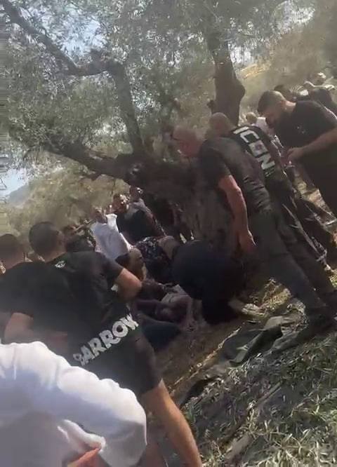 من مكان سقوط الصواريخ - لقطة شاشة من فيديو - وسائل التواصل