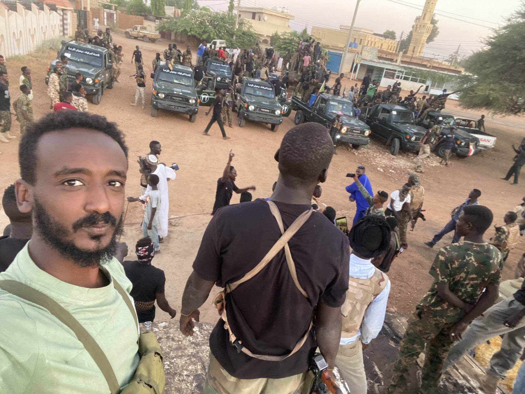 وسائل تواصل