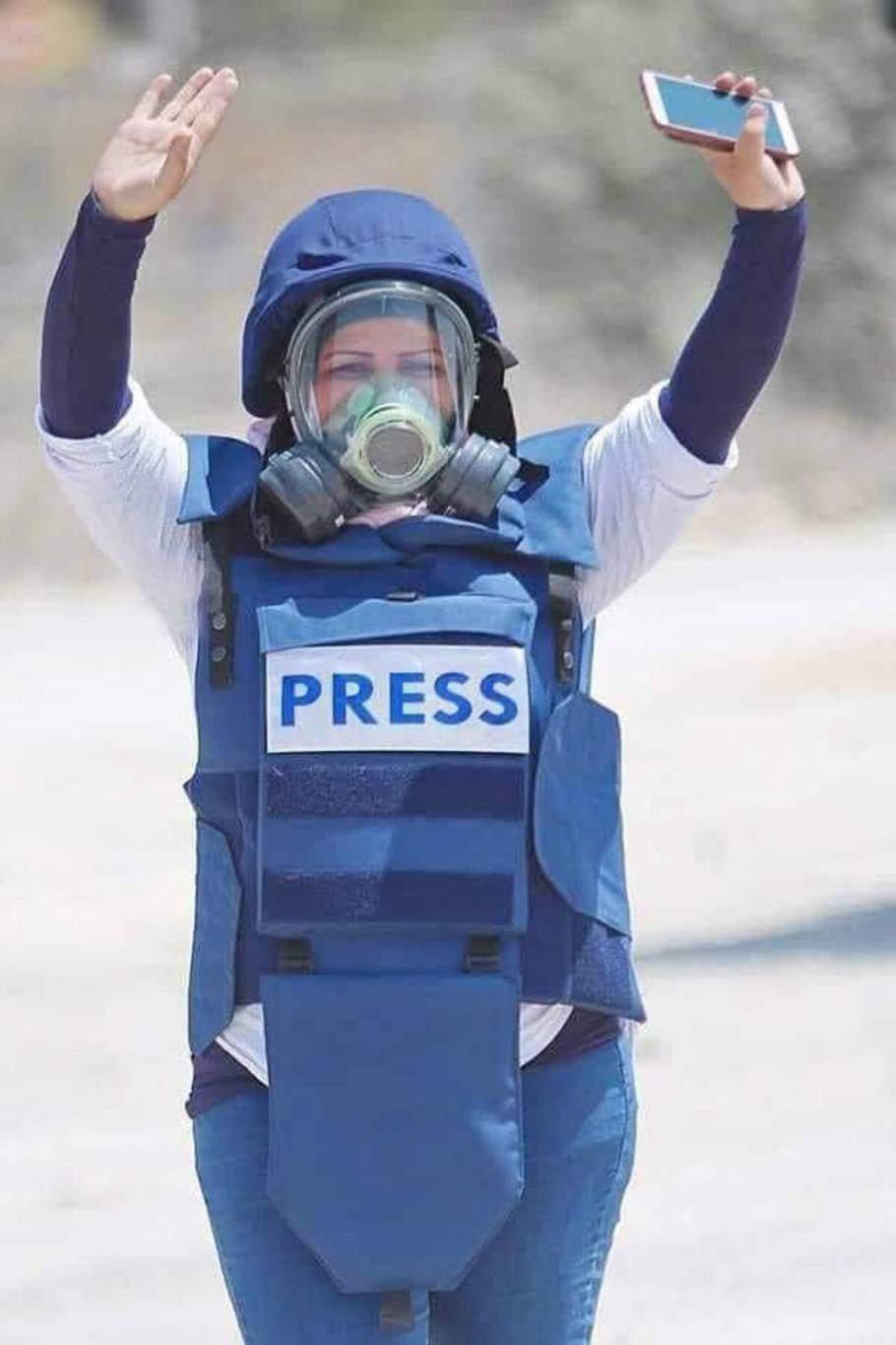 الصحفية رشا حرز الله