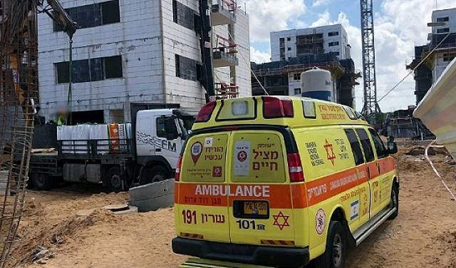 تصوير نجمة داود الحمراء - أرشيفية 