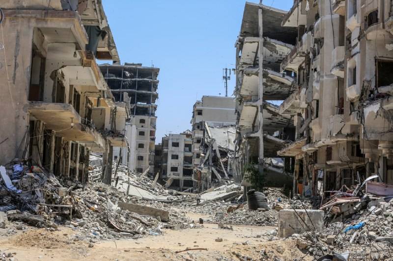 الحرب على غزة لليوم الـ453| ارتقاء مواطنين بينهم أطفال بجباليا وسط استمرار القصف