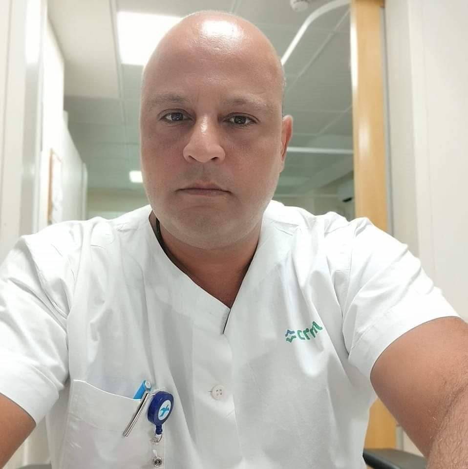 الضحية-وسائل تواصل 