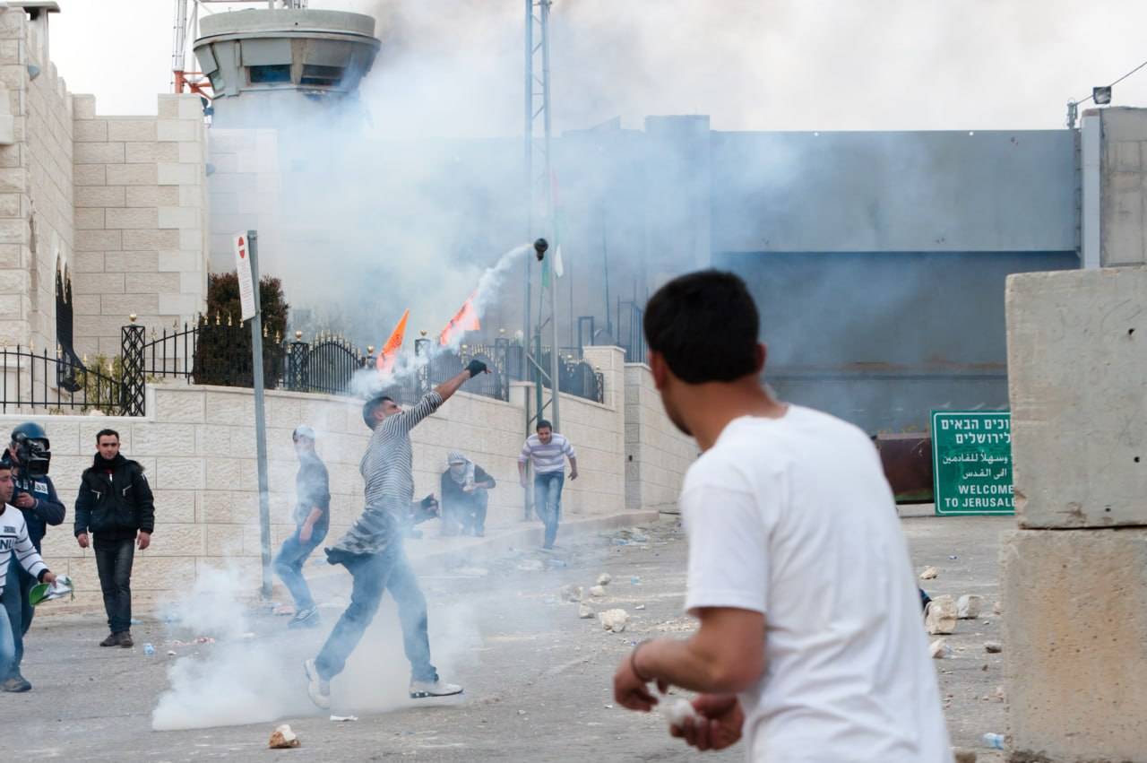 المشاهد مروعة والتفاصيل موجعة.. أيمن غريب يكشف الأوضاع في مخيم الفارعة بعد الانسحاب الإسرائيلي