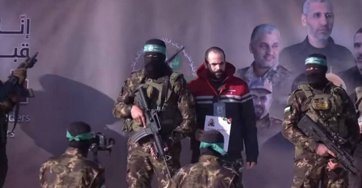 ياردن بيباس-مواقع تواصل 