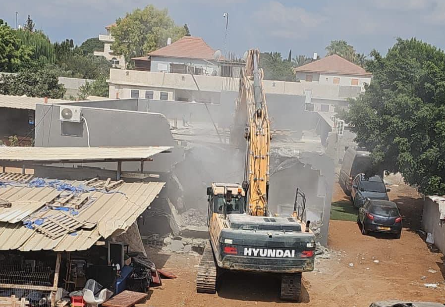 من مكان الهدم - شهود عيان

