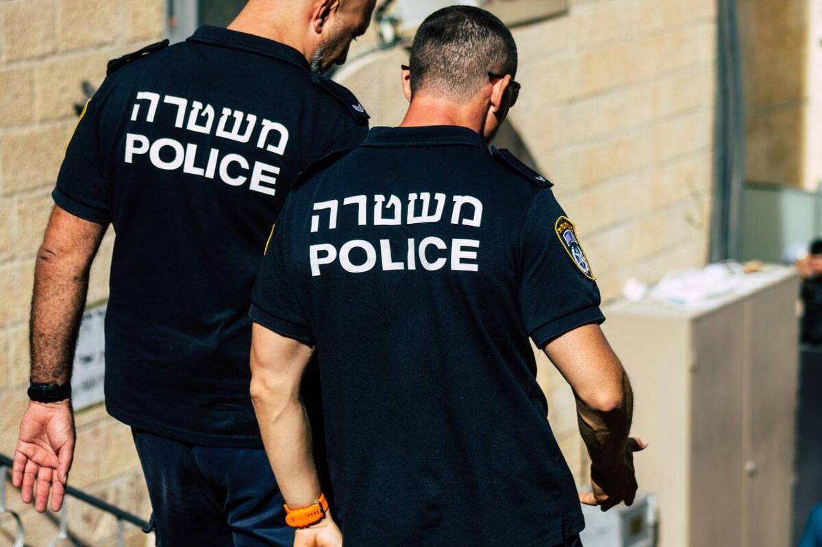 ناصر عودة: اقتحام الشرطة الإسرائيلية للمكتبة التعليمية في القدس حملة لمحاربة الوعي