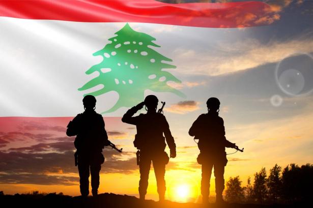 رئيس الوزراء اللبناني يزور الجنوب ويتعهد بتمكين الجيش وإعادة الإعمار