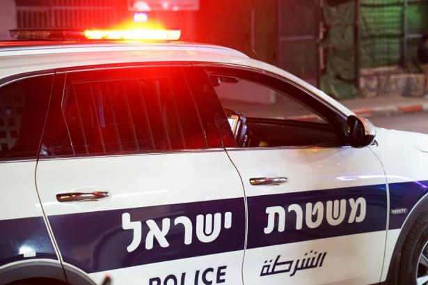 اعتقال فتى قاصر طعن قريبته الشابة في طبريا